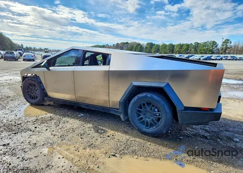 2025 Tesla Cybertruck z USA, uszkodzony, nr VIN 7G2CEHED7SA073633